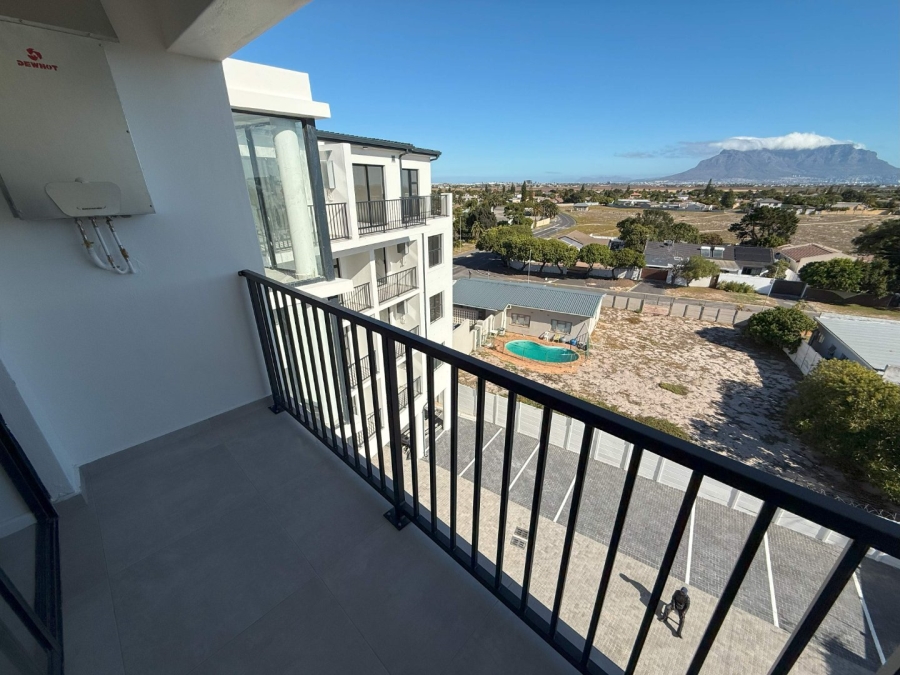 2 Bedroom Property for Sale in Table View Western Cape